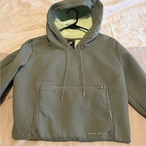 Nike Hooded Pull Over